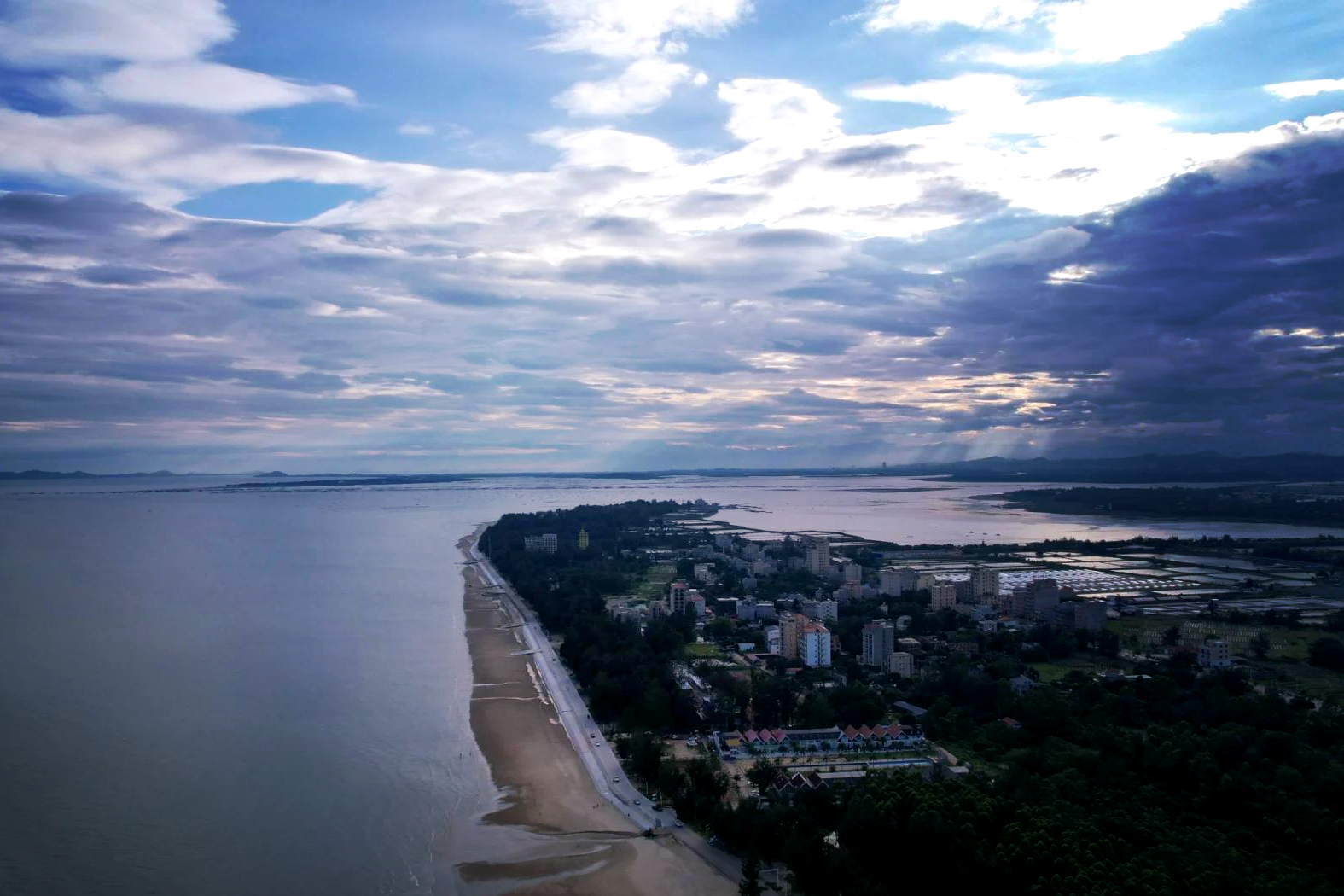 Wanwei Golden Beach
